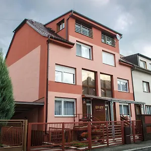 https://villa-betty.praguehotelsweb.com